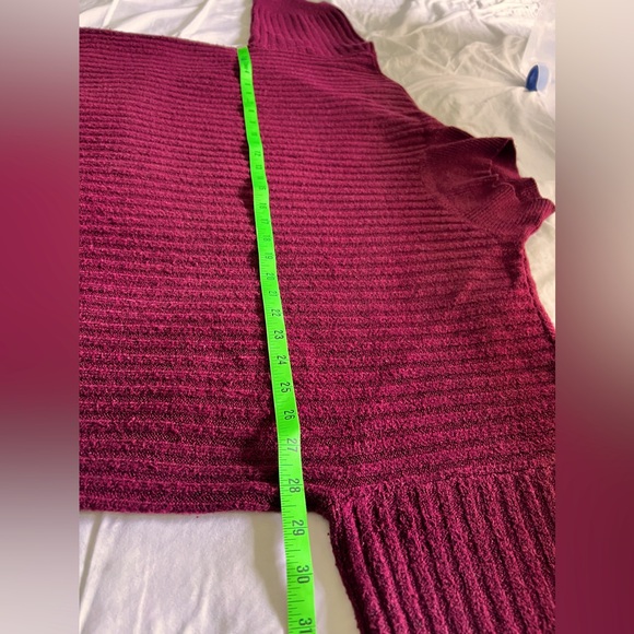 Loft Outlet Tunic Sweater in Burgundy, Size Large - Picture 6 of 6